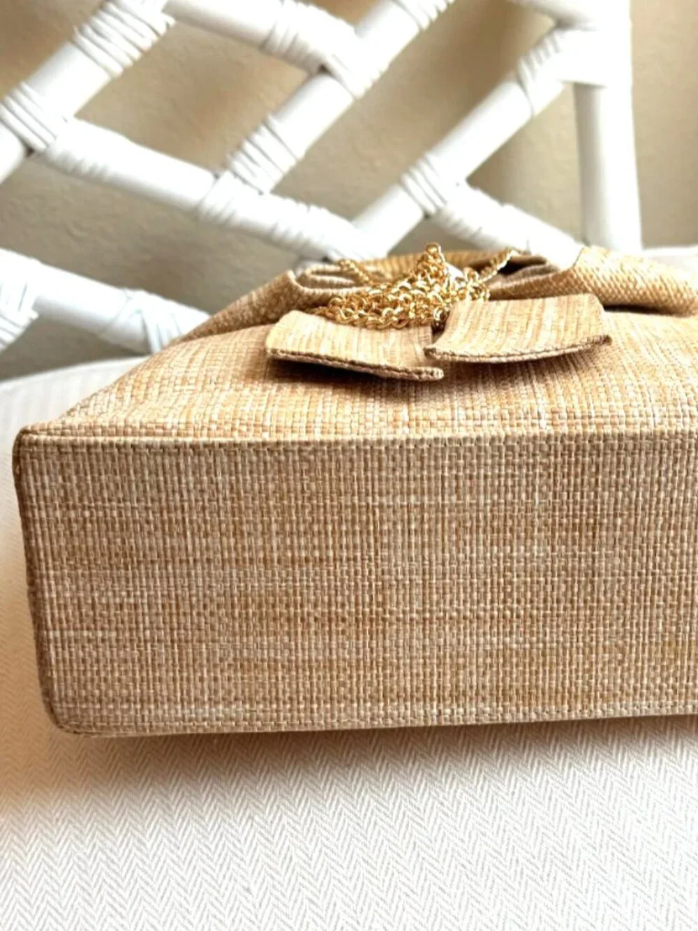 Tommy Bahama Bow Straw Tote Handbag Bamboo Handles Gold Chain NWT